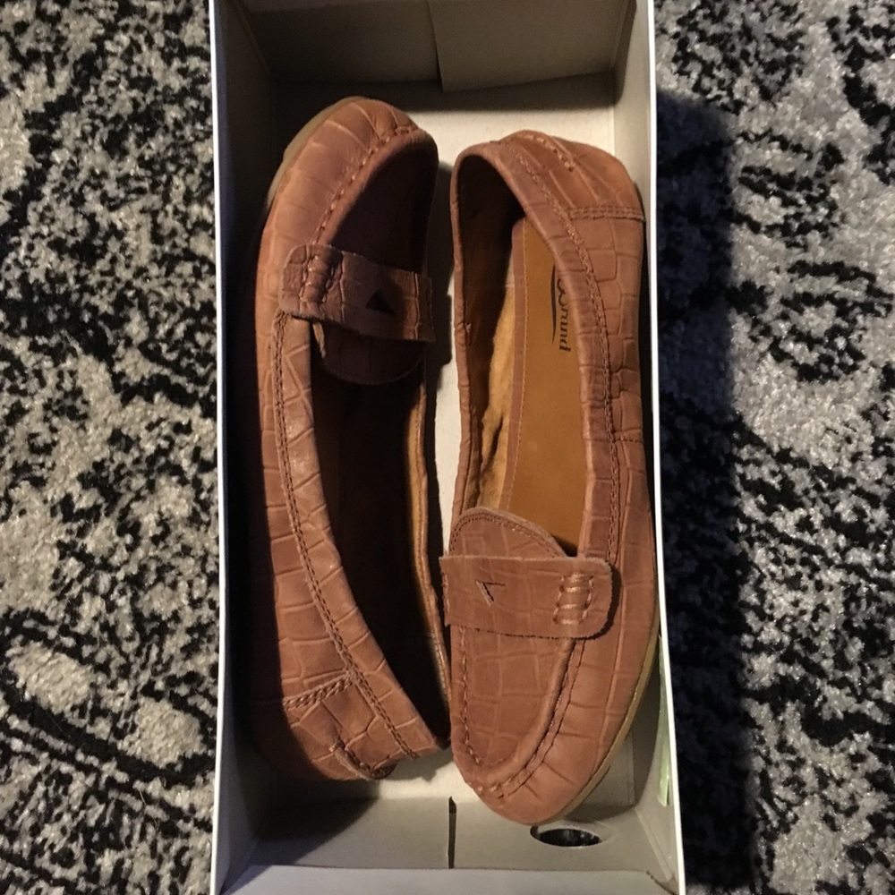 Lucky Brand classic slip ons